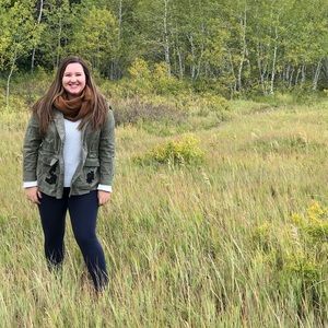 Meet your Posher, Danielle